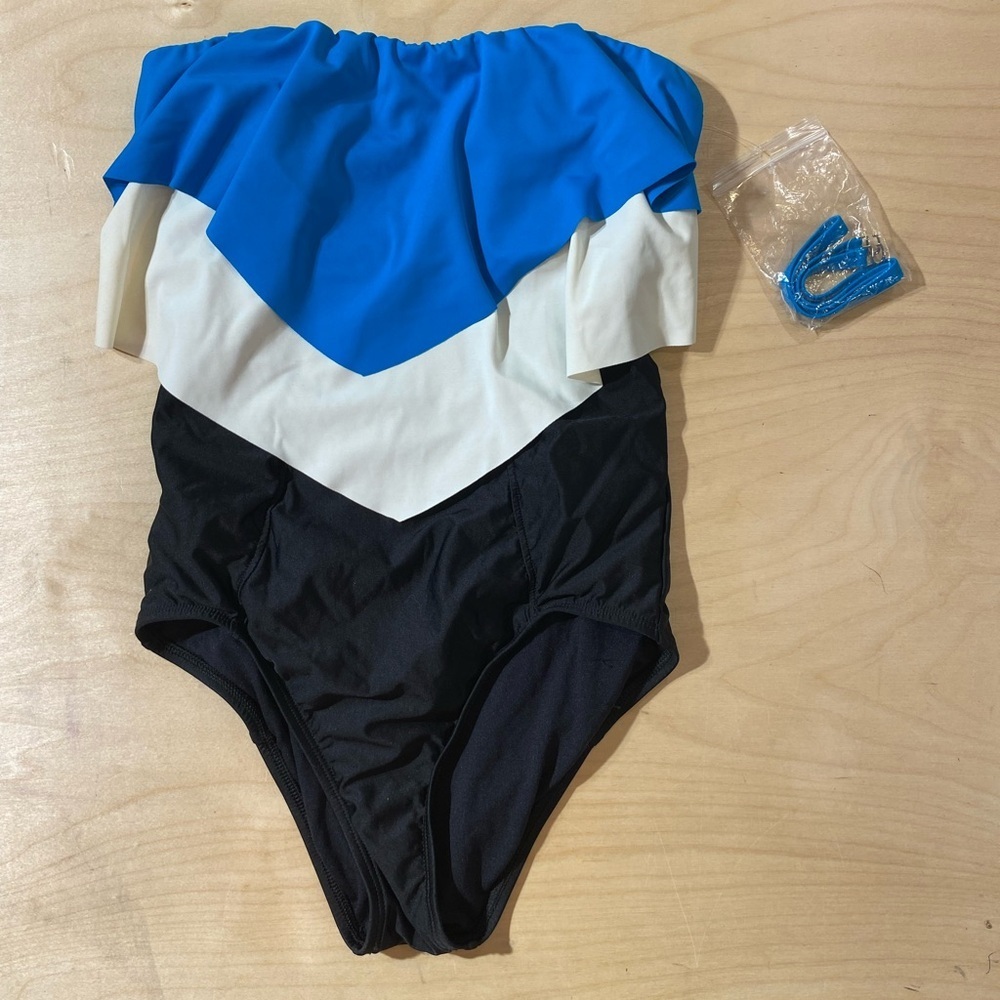 Eco Swim by Aqua Green One Piece Swimsuit size 6 Made in USA (CZ)